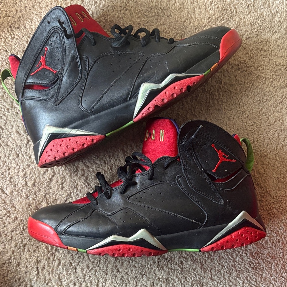 Air Jordan retro 7z Mad Martian Black and Red Sneakers
